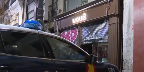 西班牙警方捣毁“撞店抢劫”团伙 9人落网涉案22起