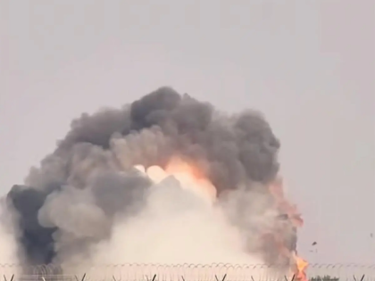 印度光辉战机坠毁画面 目击者：坠毁后腾起蘑菇云