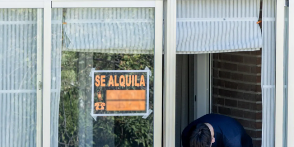 西班牙住房压力加剧 三分之二35岁以下年轻人与父母同住