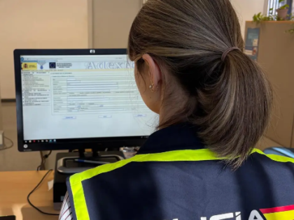 巴塞罗那两人因向非法移民出售虚假工作合同被捕，每份高达2000欧元