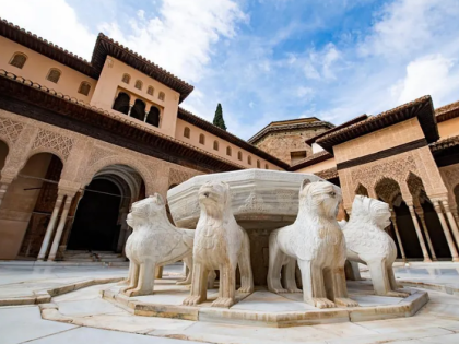 格拉纳达突发袭击案 女子持刀刺伤韩国游客被捕