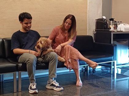 巴达洛纳殡仪馆首创开放宠物入场 让动物与主人作最后告别