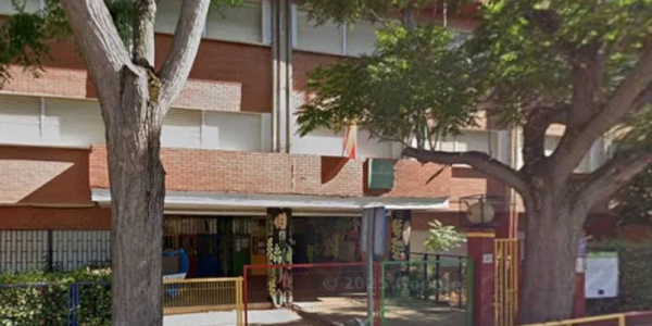 西班牙校园突发枪击 一名女学生腿部中弹