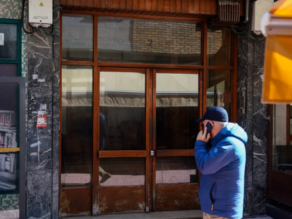 西班牙发生家庭命案 18岁青年刺死继父被捕