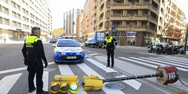 西班牙复活节遭极端天气袭击：强风达168公里/小时，多地交通受阻