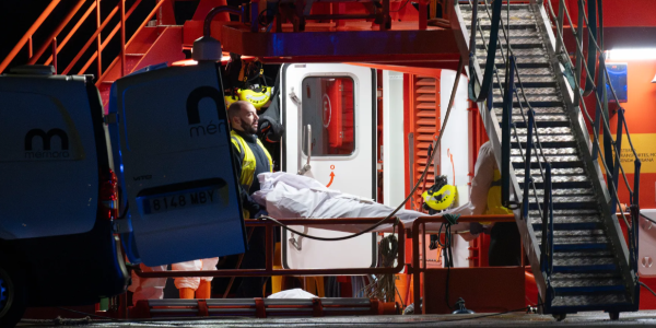 西班牙海岛橡皮艇沉没 至少4人死亡4人失踪