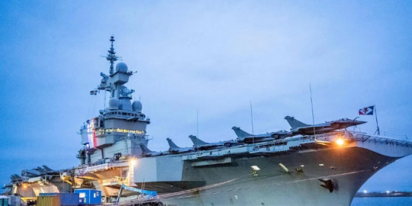 法国航母“戴高乐”号抵达地中海 西班牙护卫舰已入编队