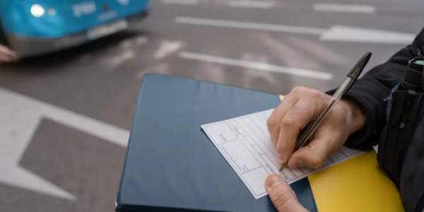 复活节出行高峰将至 西班牙交通违法激增引发安全担忧