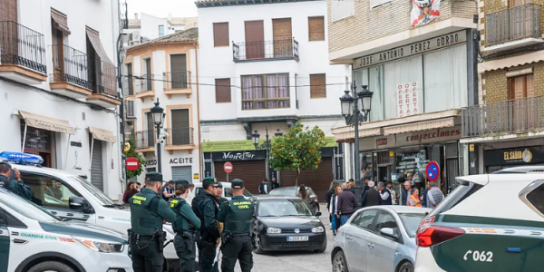 男子街头无差别砍人被捕  西班牙小镇两名女性重伤情况危急