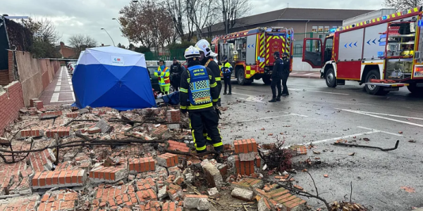 马德里Getafe一墙倒塌造成两人受伤  可能与降雨有关