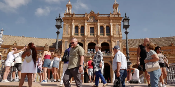 中东冲突反促西班牙旅游升温 复活节预订大幅增长