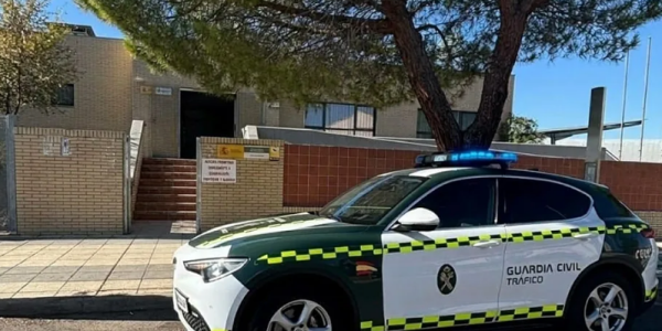 西班牙警方严查驾照扣光分仍开车行为 可构成刑事犯罪