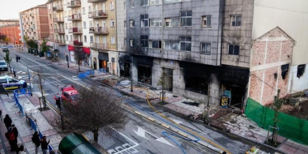 百元店遭遇重大火灾 华人业主悲叹一生努力化为灰烬