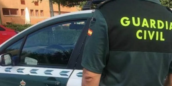 酒吧变“黑窝点” 西警方查获地下美容院和非法修车厂