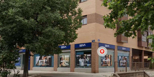 马德里银行遭“女装劫匪”抢劫未遂 三人逃离现场