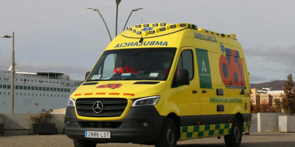 惨烈对撞！西班牙一公路两车相撞 造成一死一伤