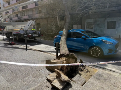 恶劣天气席卷加泰罗尼亚 铁路停运道路封闭4人受伤