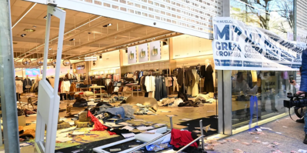 要求1500欧最低工资 毕尔巴鄂爆发大规模罢工冲击商业区