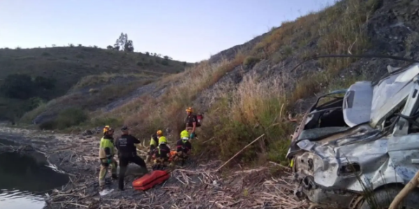 马拉加发生车辆坠坡事故致1死1伤 男子当场身亡