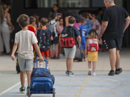 西班牙迎来2025-2026学年开学季：约800万名学生返校，但学前教育注册人数下降