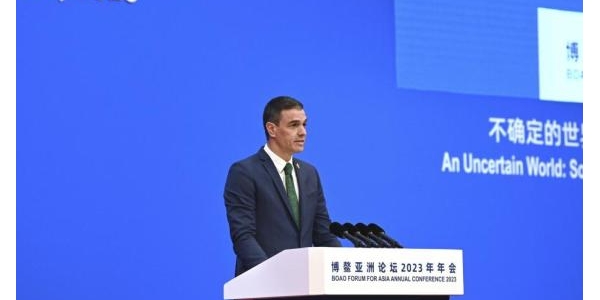 西班牙首相赞誉中西建交以来的巨大成果  称西班牙可信和...