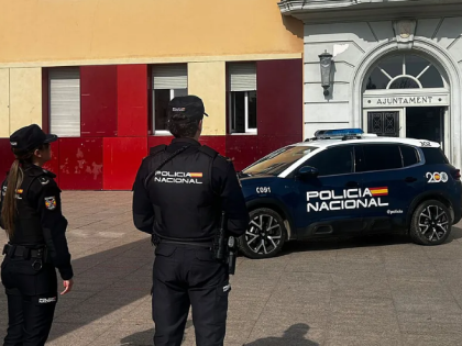 巴塞罗那警方捣毁虚假户籍证件销售团伙 三人被捕