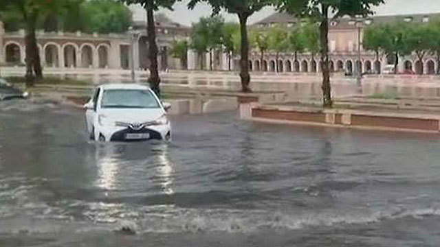 tromba-provoca-inundaciones-avisos-Bomberos_1918628124_2899118_640x360.jpg