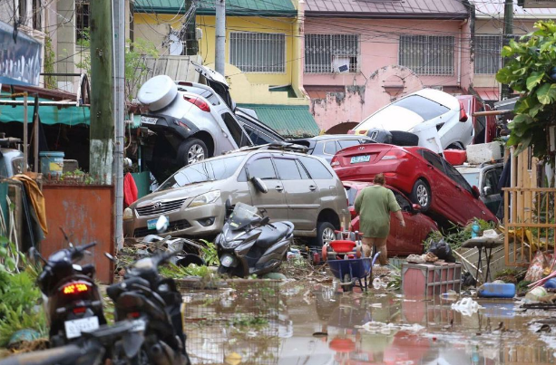海鸥颱风重创菲律宾已40死 救灾直升机坠毁6人亡