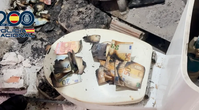 马德里警方突查Usera住宅 查获可卡因与海洛因 两人被捕